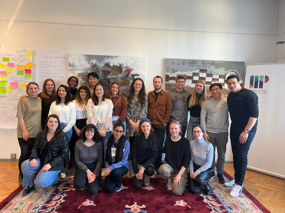 Training course group on the carpet